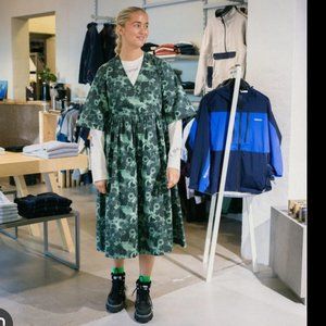 GANNI Green Printed Midi Wrap Front Dress in Peapod